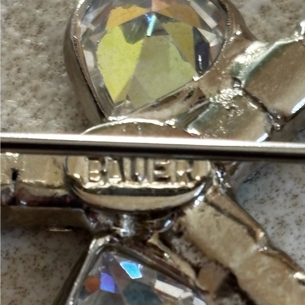 Dorothy Bauer Rhinestone Pin - Key Brooch - Picture 4 of 4